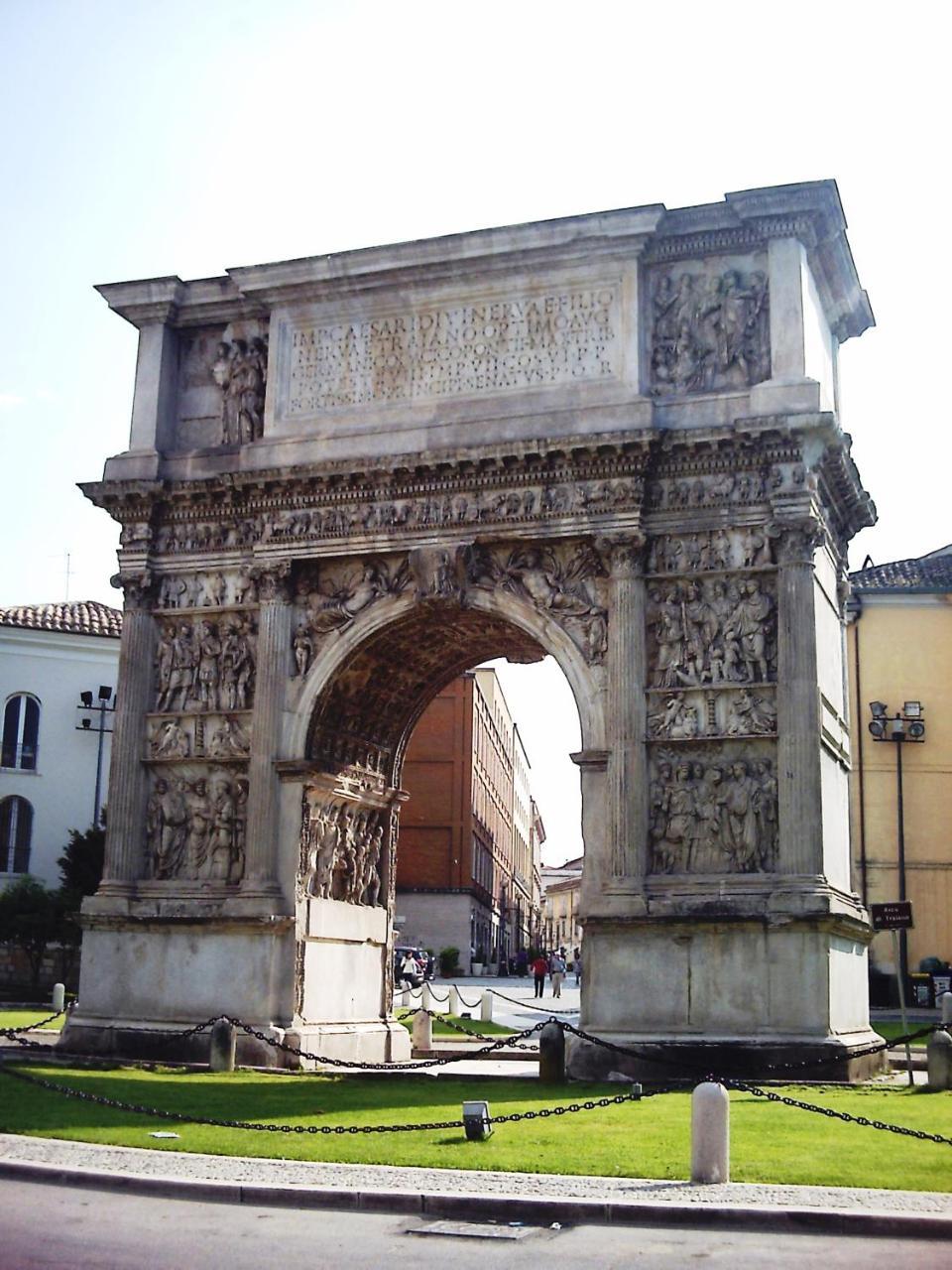 Hotel Antiche Terme بينيفنتو المظهر الخارجي الصورة